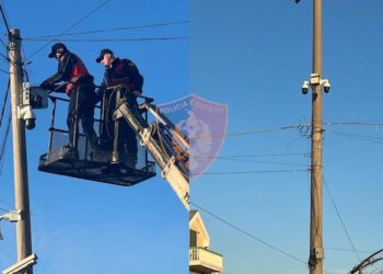 Monitoronin lëvizjet e Policisë, “Shqiponjat” çmontojnë kamerat e vendosura nga grupet kriminale në Shkodër
