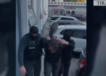 U morën bizneseve 130 mijë euro, arrestohen 3 persona në Shkodër, prezantoheshin si njerëz me pozitë në shtet