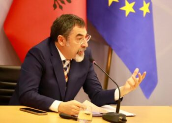 500 mijë eurot e grabitura nga pastruesja/ Çuçi: E ka kaluar cakun e policisë, është brenda dyerve të…