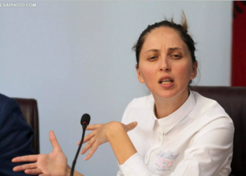 “Mos na bëj drejtoreshën në shtëpi”, Briseida Shehaj flet për divorcin para një viti: Unë itinerarin e kisha vetëm shtëpi-punë-shtëpi…