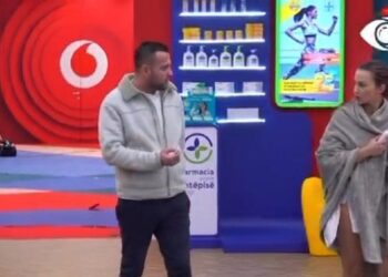 VIDEO/ ‘Hera e fundit që më puth, ta dish’! Kiara acarohet me Luizin: Duhet të më pyesje