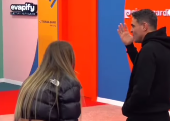 VIDEO/ “Koka ime ka tjetër tingull qëkur kam hyrë në “BBV!” Maestro ia merr edhe Stresit për “perlat” që lëshon: Po ndodh diçka!