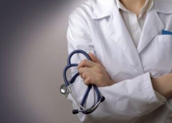 Emri/ Trishtuese: Ishte në shërbim, mjeku pëson infarkt dhe vdes në spital