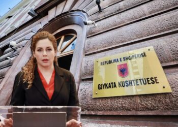 Mandati i Xhaçkës, Gjykata Kushtetuese rrëzon Kuvendin dhe “Berishën”, pranohet kërkesa e Grupit të Alibeajt