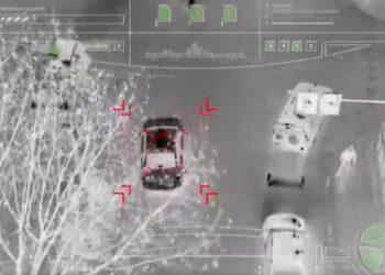 “Droni po ju vëzhgon”/ Policia e Tiranës ndëshkon shoferët që nuk respektojnë rregullat e qarkullimit rrugor