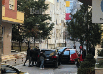RENEA në aksion/ Çfarë po ndodh te Liqeni i Thatë? Policia në terren për kapjen e personave në kërkim