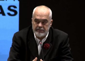 “Fiskalizimi online një histori suksesi”/ Rama: Më shumë transparencë, më pak informalitet!