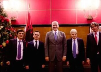 Edi Rama thërret takim në Tiranë me liderët e partive politike shqiptare në Maqedoni, reagime në Shkup: Platformë e dytë…!