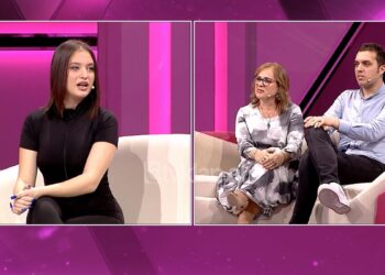 17-vjeçarja i jep mesazhin prekës nënës dhe vëllait autik: Gjithmonë do jem pranë teje