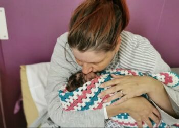 Skandali i vdekjes së foshnjes pak minuta pas lindjes, i kushton maternitetit britanik një gjobë prej 800 mijë paund