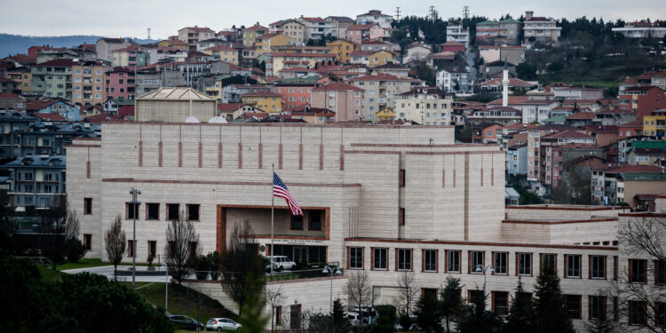 A picture shows the US consulate in Istanbul on December 9, 2015. 
The United States consulate in Istanbul was offering only limited services with a scaled-down staffing due to information about a possible security threat, the mission said. / AFP / OZAN KOSE        (Photo credit should read OZAN KOSE/AFP/Getty Images)