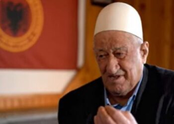 Babai i Hashim Thaçit: Do të doja të merrja shtëpi në Hagë që ta takoja më shpesh