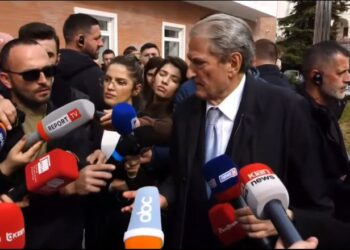 Meta u thirr për çështjen CEZ-DIA, Berisha i del në mbrojtje: SPAK, seksion juridik i PS-së