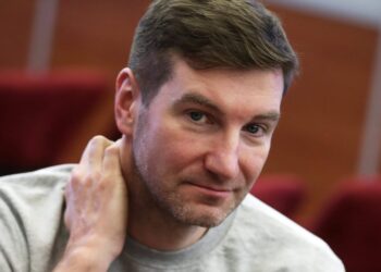 “Mbytni fëmijët ukrainas”, prezantuesi televiziv rus dënohet me 5 vjet burg për shkak të thirrjes