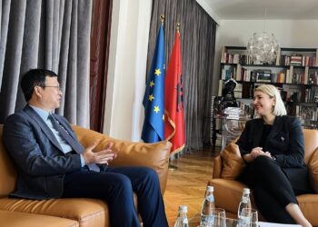 Ambasadori i Kinës Zhou Ding u takua me ministren e Kulturës së Shqipërisë