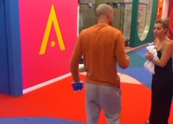 VIDEO/ Skandal në shtëpinë e Big Brother VIP Albania/ Kristi ofendon me fjalë banale Oltën: Ik o k****!
