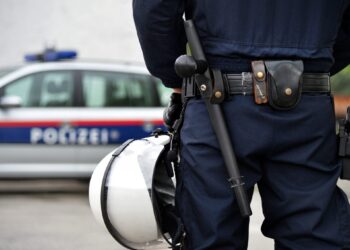 Sherr mes shqiptarëve në Vjenë, avokati plagos me thikë pas shpine 30-vjeçarin