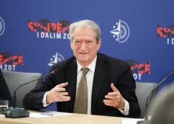 Berisha bën apel: Të mërkurën në orën 10:00 rrethoni Kuvendin për t’i kërkuar llogari Ramës. T’ia bëjmë tsunam…!