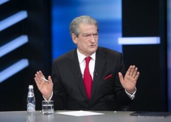 “Kisha menduar të largohesha nga politika”/ Berisha: Ja pse u riktheva pas shpalljes “non grata”