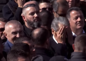 “Një herë ma hipe, një herë ta hipa i thonë kësaj”/ Batuta e Kryemadhit, Berisha vë “duart në kokë”, ja reagimi i Metës