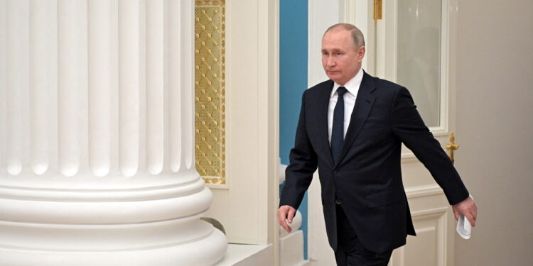 Russian President Vladimir Putin arrives for a meeting with representatives of the business community at the Kremlin in Moscow, Russia February 24, 2022. Sputnik/Aleksey Nikolskyi/Kremlin via REUTERS ATTENTION EDITORS - THIS IMAGE WAS PROVIDED BY A THIRD PARTY.