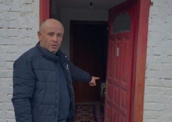 Dyshohej se aty fshihej…/ Zbardhen detaje nga aksioni i FNSH në Lezhë, ja pse u kontrollua banesa e familjes Gjinaj