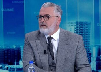“McGonigal”/ deputeti i PS: Kërkojnë të hetojnë një ngjarje ku janë falsifikuar firma duke bërë të njëjtën gjë. Berisha ka hallin e vulës