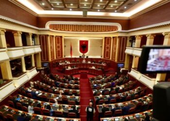 Berisha paralajmëroi protestë, Kuvendi konfirmon seancën plenare të hënën