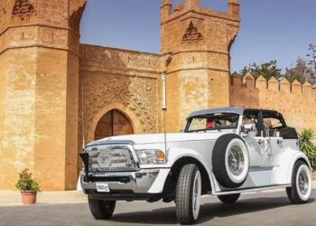 FOTO / “Sheiku i Ylberit” dhe koleksioni i rrallë i makinave që nis me tapetin me 4 rrota