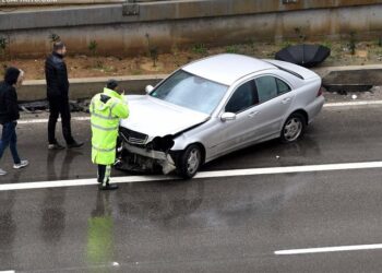 Aksidenti/ Shoferi përplas 11-vjeçarin me biçikletë dhe tenton të largohet nga vendngjarja, pranga 53-vjeçarit në Vlorë