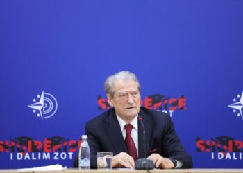 Protesta e 11 Shkurtit/ Berisha “apel pa kthim” Ramës: O dorëheqje, o do përballesh me probleme shumë madhore