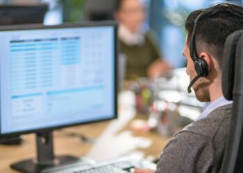 EMRAT / Mashtronin të huajt të investonin në bursa, arrestohen 5 persona, në kërkim pronarët e Call-Center