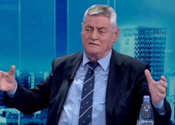 Dash Shehi: Me protesta të tilla po i bëjmë nder Ramës. Nëse vazhdon kjo punë…