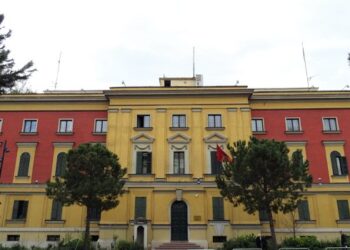 Bie në 66.79% të PPB/ Borxhi publik i Shqipërisë në ulje për herë të parë në dy dekada