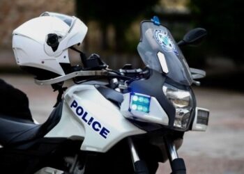 I arrestuari arratiset në sy të policëve në Gjykatë pasi i komunikua vendimi për dënim me burg