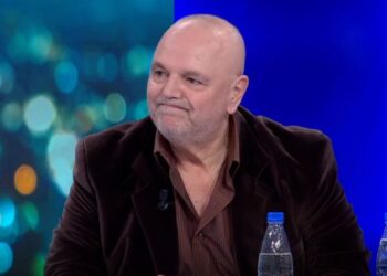 A mori Zogu flori kur u largua nga Shqipëria? Murat Basha: Mori vetëm rrogën e një viti. Historiani: Aq gjeti. 133 kilogram ar…