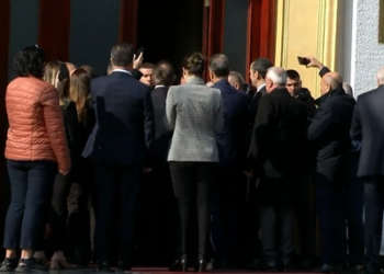 “Revolucioni” si déjà vu! Të përjashtuarit përplasen sërish me Gardën dhe ankimojnë vendimin