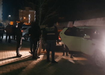 FNSH aksion në Vlorë, shoqërohen disa persona me rrezikshmëri të lartë