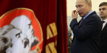 Një vit pas luftës, Putin: Perëndimi nxori “shejtanin nga shishja”, zhvendosi vëmendjen nga korrupsioni