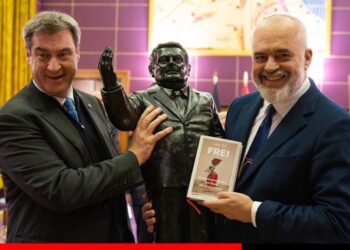 VIDEO/ Kryeministri Edi Rama nderon me Yllin e Madh të Mirënjohjes Publike Kryeministrin e Shtetit të Lirë të Bavarisë Markus Söder