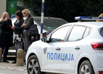 Alarmohet Shkupi, raportohet sërish për bomba të vendosura në 33 shkolla