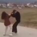 VIDEO / Tjetër rast dhune mes të miturash në Tiranë, rrihen vajzat e klasës së gjashtë