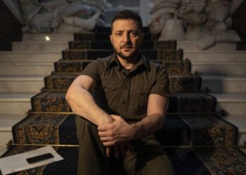 Dyer hekuri, thasë rëre dhe errësirë/ “The Times” brenda bunkerit të Zelenskyit: Aty s’ka gjumë! E veçanta më e madhe është…!