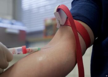 Tefloni dhe kimikatet e përjetshme: Helmi i fshehur në trup