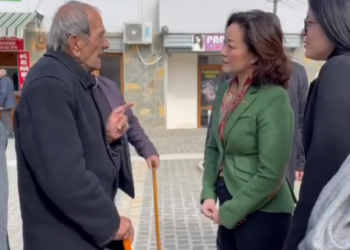 Yuri Kim në Roskovec, pensionisti i lë një porosi: Kujdesuni për Shqipërinë, është vendi më i mirë