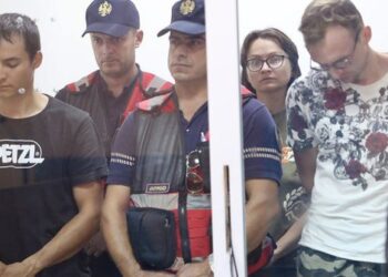 Pse nuk hapën celularët e spiunëveve rusë të Gramshit? Misteri i ngecjes së hetimeve