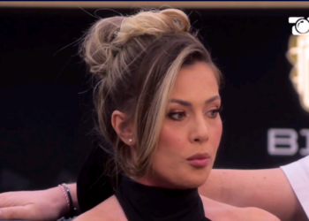 “Ju flini bashkë”/ Komenti i Oltës ndez debat në shtëpi, Kristi: Bëre mimikë të shëmtuar