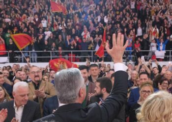 Balotazhi në Malin e Zi/ Sondazhet favorizojnë Gjukanoviç për t’u rizgjedhur President më 2 prill