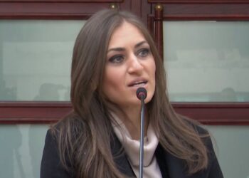 Vendimi i qeverisë: Punonjësit nomadë mund të punojnë një vit nga Shqipëria, nuk do jenë rezident tatimor