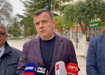 Dy gjysmat e PD rrezikojnë mos regjistrimin në zgjedhje, Balla: I përket KQZ të vendosë! Të respektojnë vendimin e gjykatave